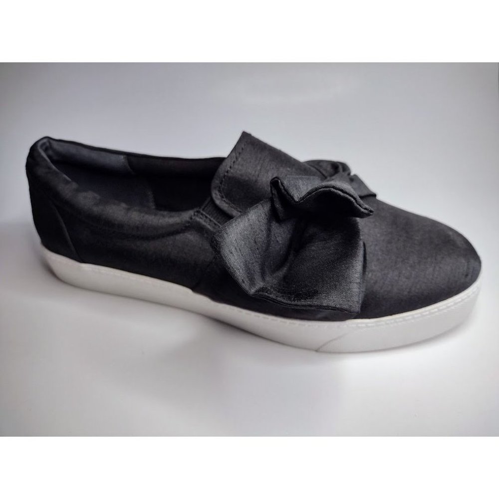 New Libby Edelman Black Bow Detail Fabric Fashion Sneakers